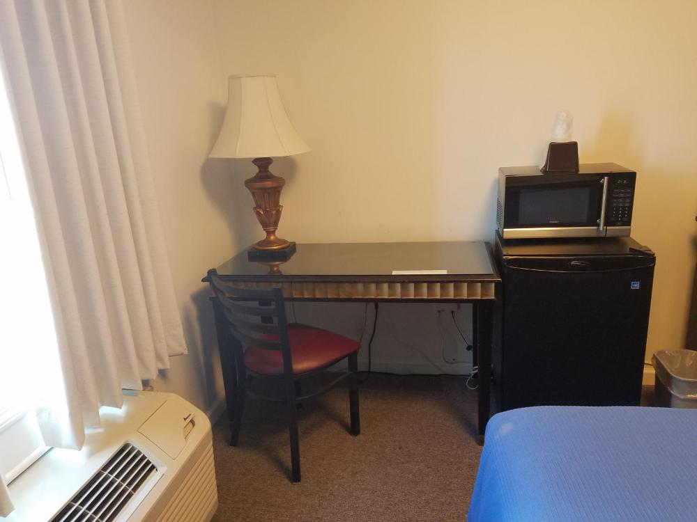 Double Room with Two Double Beds - Non-Smoking interior
